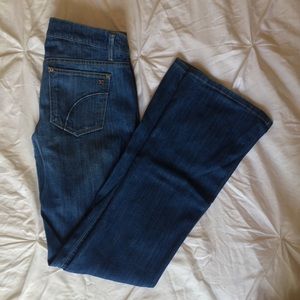 Joe’s honey boot cut jeans 👖